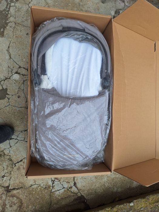 Количка Cybex priam със седалка и кош за новородено