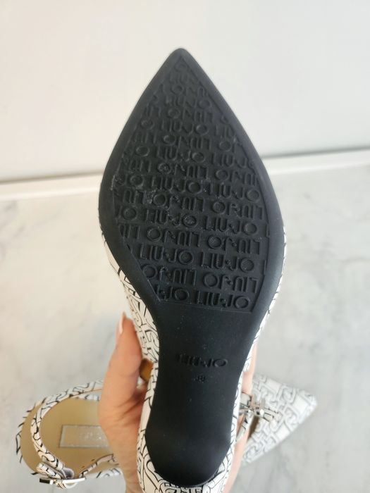Обувки в черно и бяло "Liu jo'