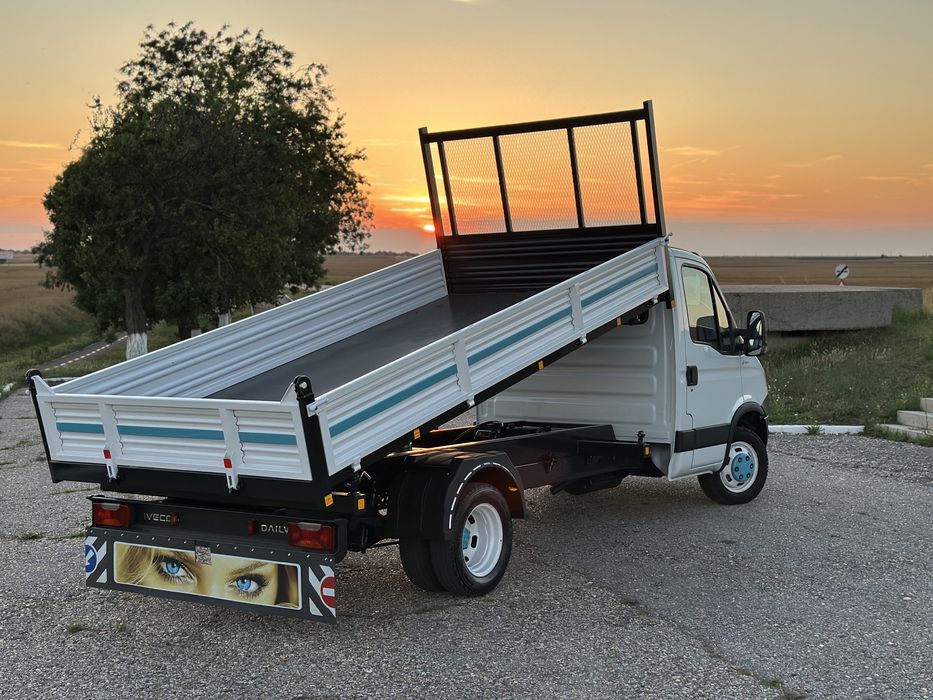 Iveco Daily 40C17 - 3.0 Diesel - 170 cai, basculabil, basculabil pe 3 parti, bena noua 4,20M, 270.000 km - an 2013, recent adus