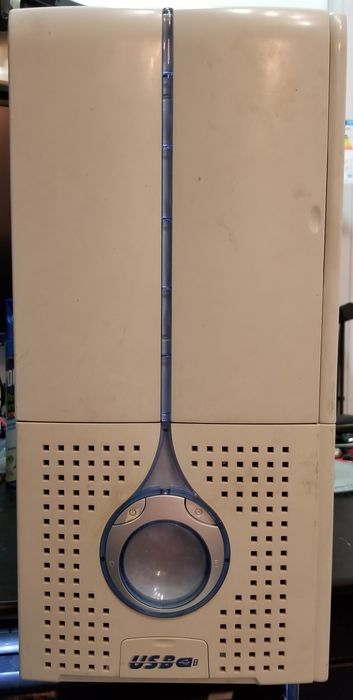 Carcasă PC, bonus sursa si ventilator 8 cm