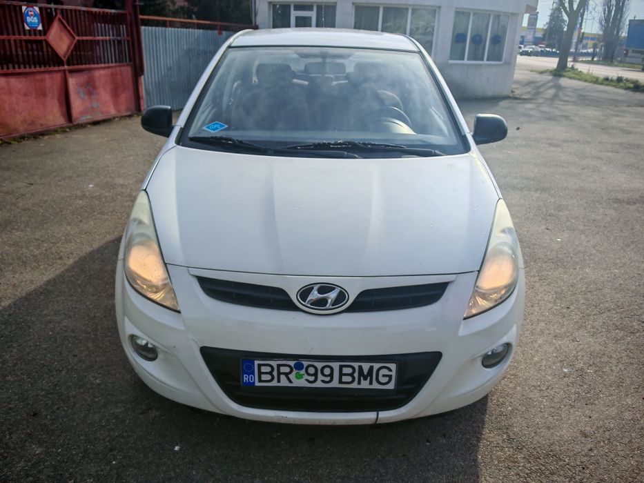 Hyundai i20  an de fabricație 2012,benzina +gpl