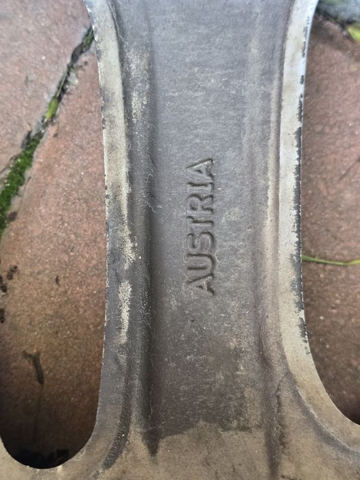 Jante BMW R18 - 8J - ET30 - 5X120 - anvelope vară 245/45/R18
