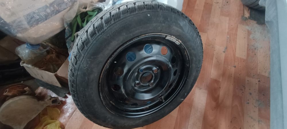 Продам резину с дисками в хорошо состоянии
