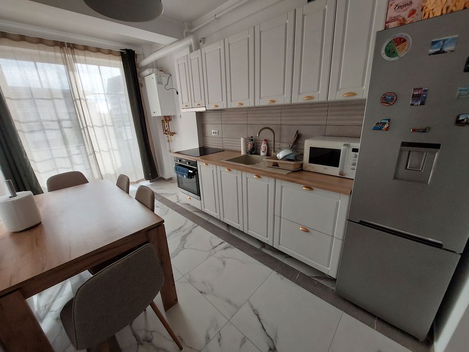 Caut coleg de apartament