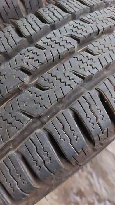 Гуми за Бус 185 R 14 C Toyo 2 броя