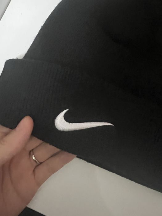 Шапка Nike в отлично състояние