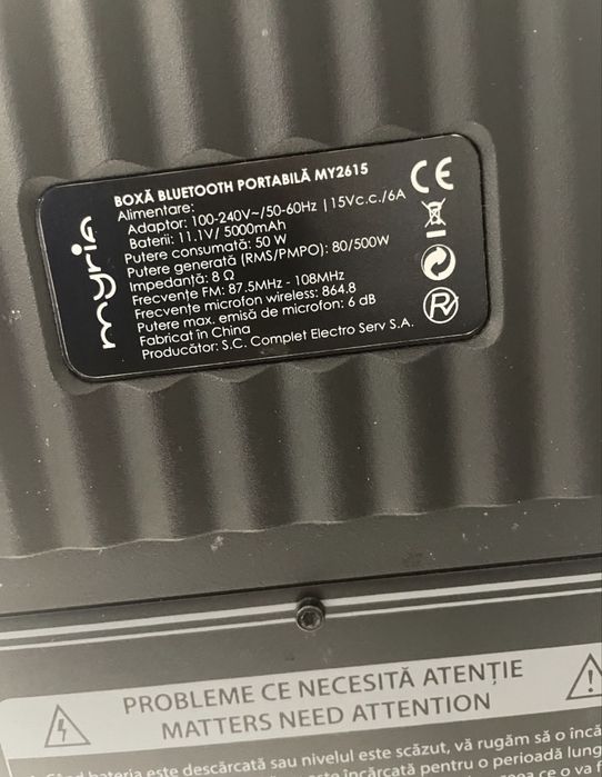 Vand boxa myria cu microfon si incarcator