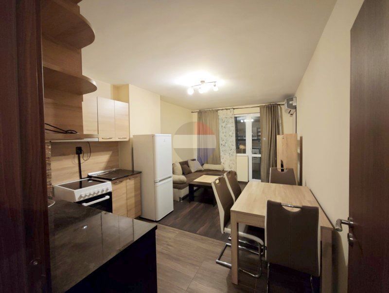 Дава се под наем Двустаен апартамент в Варна, Левски - 68 кв.м за 528.36 € - Снимка #1