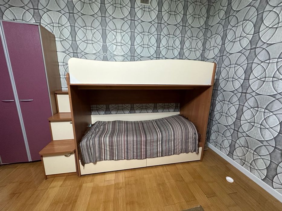 Мебель детская в хорошем состоянии.