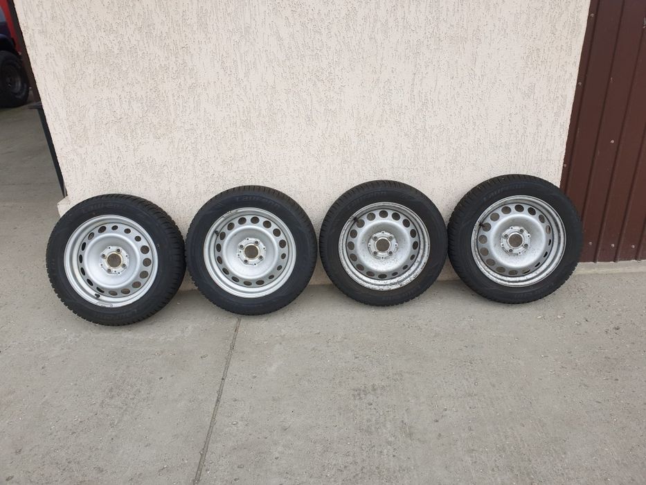 Cauciucuri de iarnă 185/60/R15 M +S cu Jante de oțel