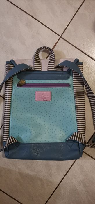 Ghiozdan si poarta set deosebit