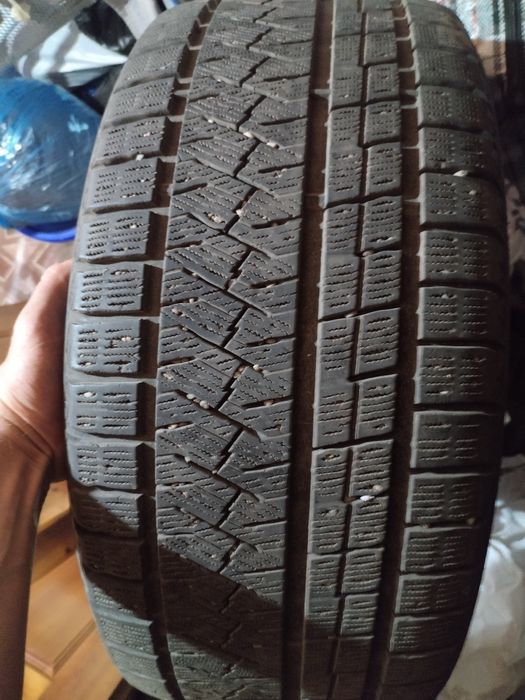Продам шины 255 45 Р19