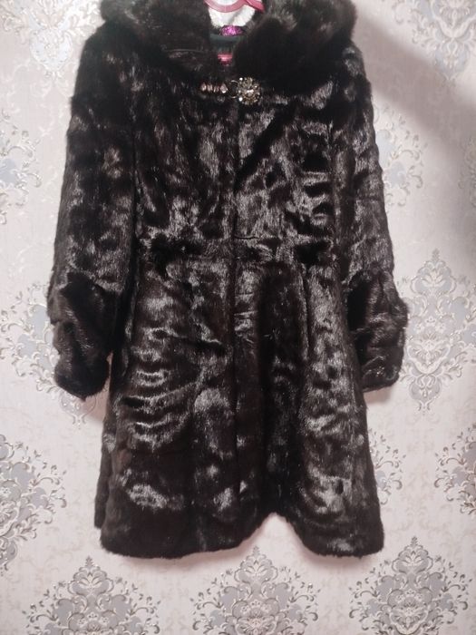 Shuba. Razmer L. Chiroyli va qulay