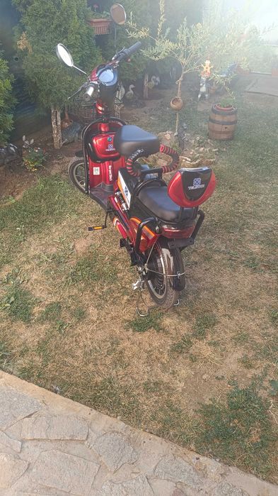 Електрически скутер