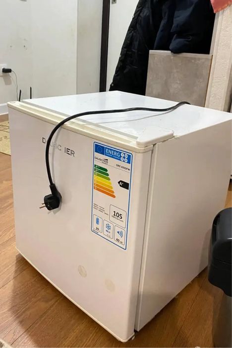 Продам Холодильник Мини Бар