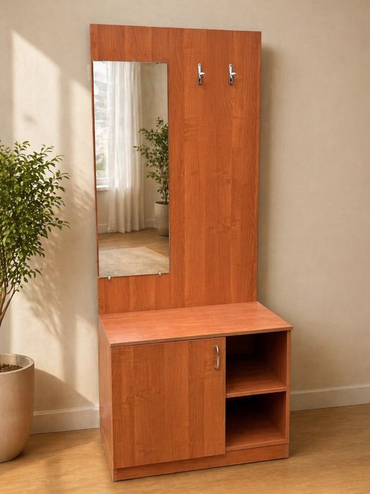 Прихожая с зеркалом