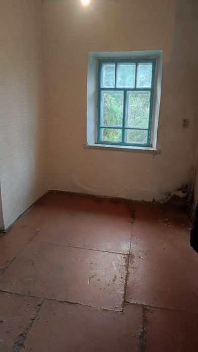 Дом.  3 комнаты + кухня.