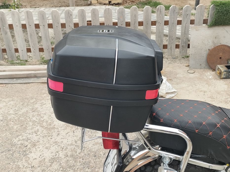 продается большая кофра