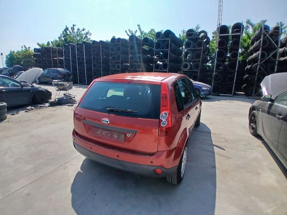 Dezmembrez ford fiesta
