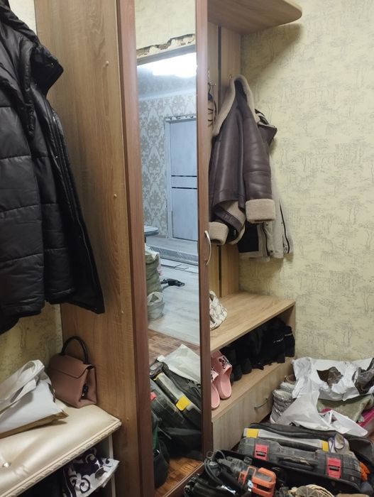 Продам прихожую за 20000