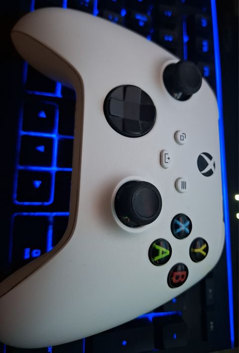 Геймпад Xbox QAS-00002 белый