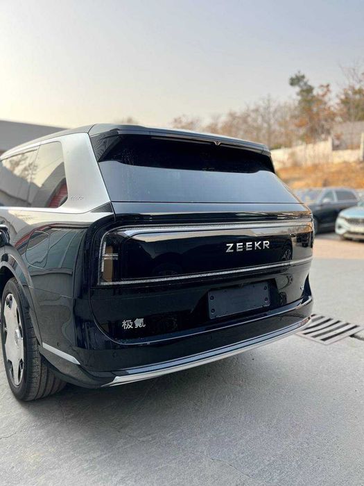 ZEEKR 9X ULTRA сотилади