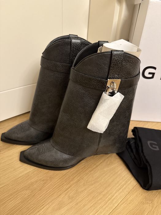 Givenchy cowboy боти ,чисто нови.
