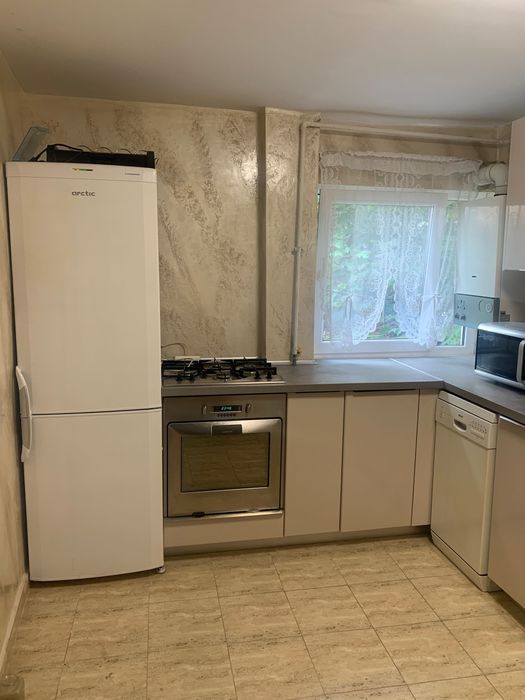 Închiriez apartament cu 2 camere, la casa, în Centrul Civic, Brașov