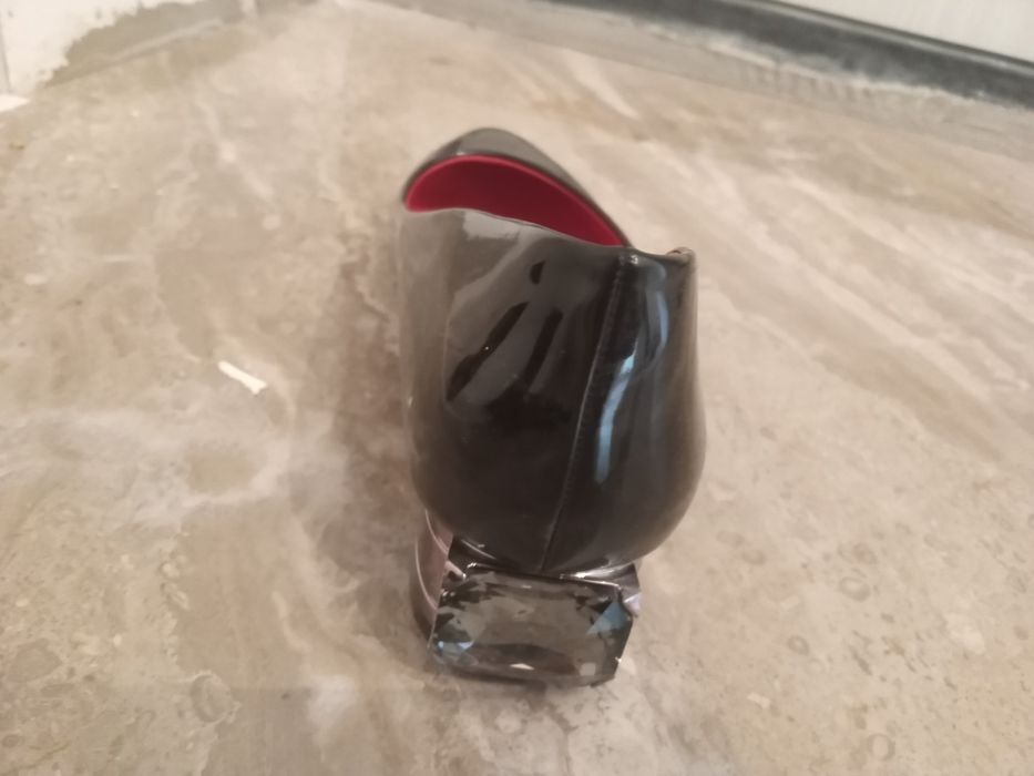 Продам лакированные туфли 38 размер