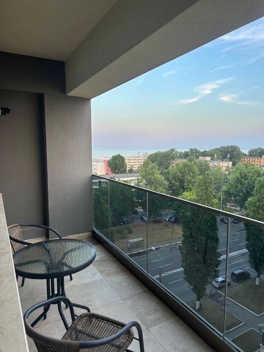 Cazare Apartament Mamaia. Vedere Lac si la Mare.