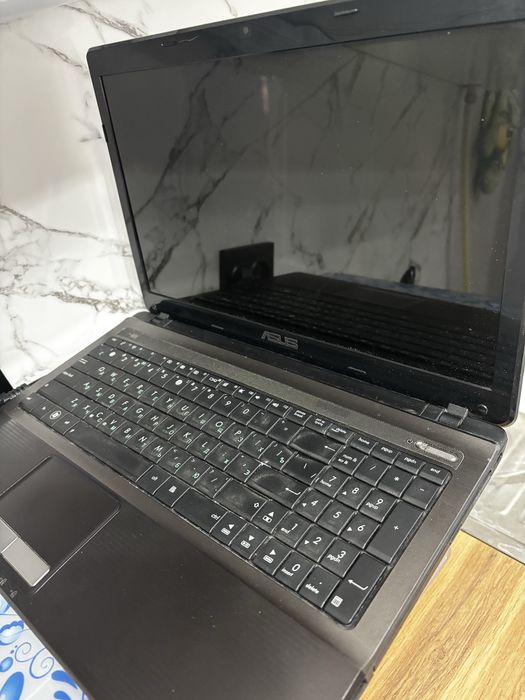 Продам ноутбук асус