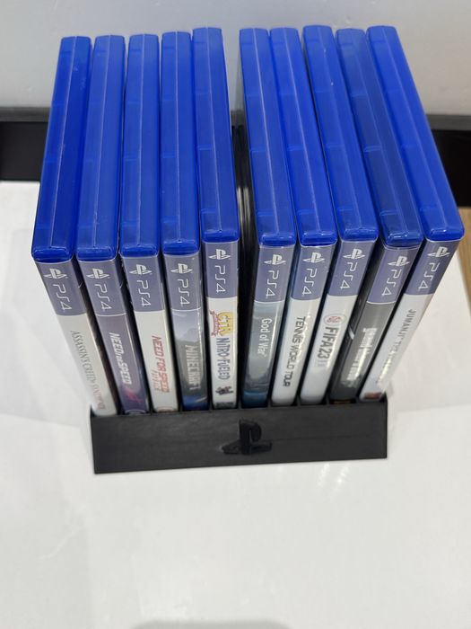 Стойка за playstation игри побираща 10 игри