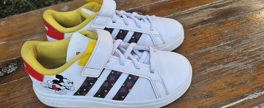 Детски маратонки адисас дисни 31ви номер