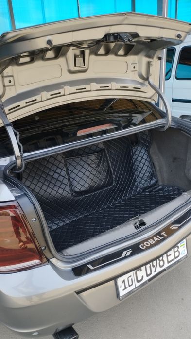 Chevrolet Cobalt sotiladi