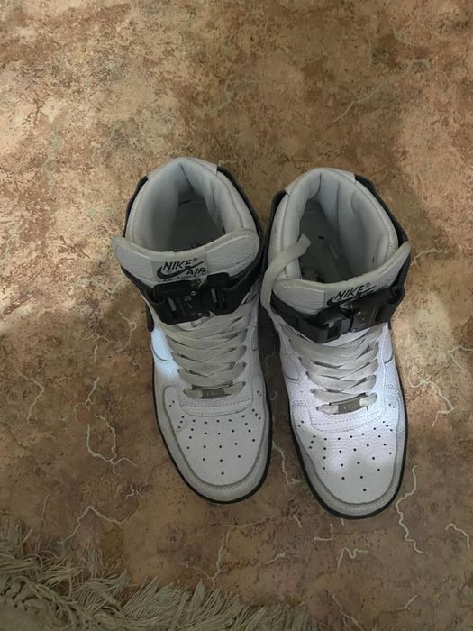 Обувь крассовки.б.у