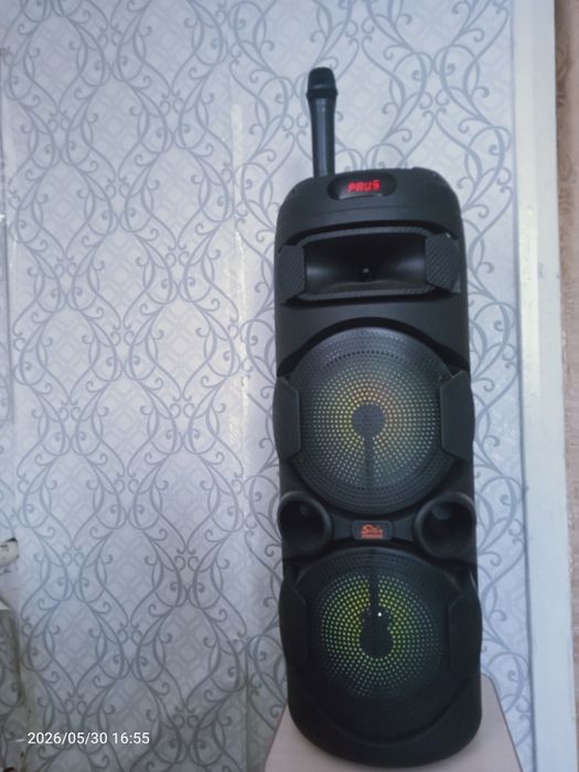 Блютуз колонка продам срочно 7к