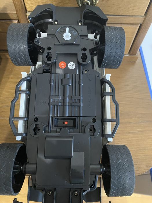 Детская гоночная машинка