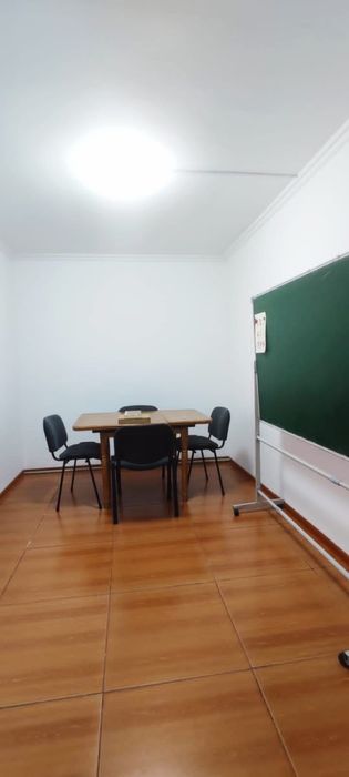 Двухэтажный дом в центре