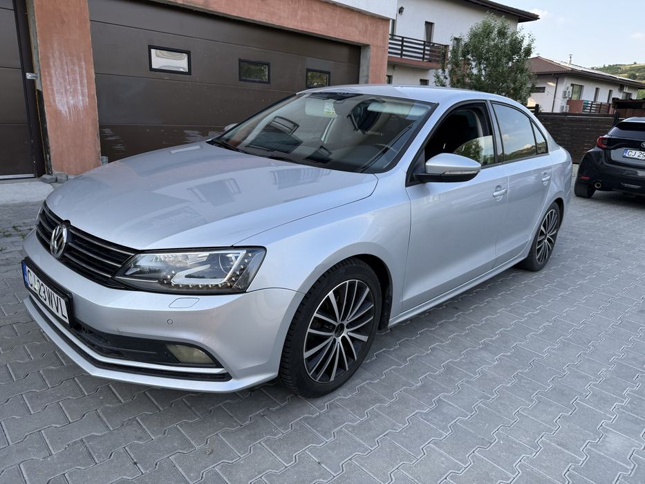 VOLKSWAGEN Jetta 2015 — imagine 3