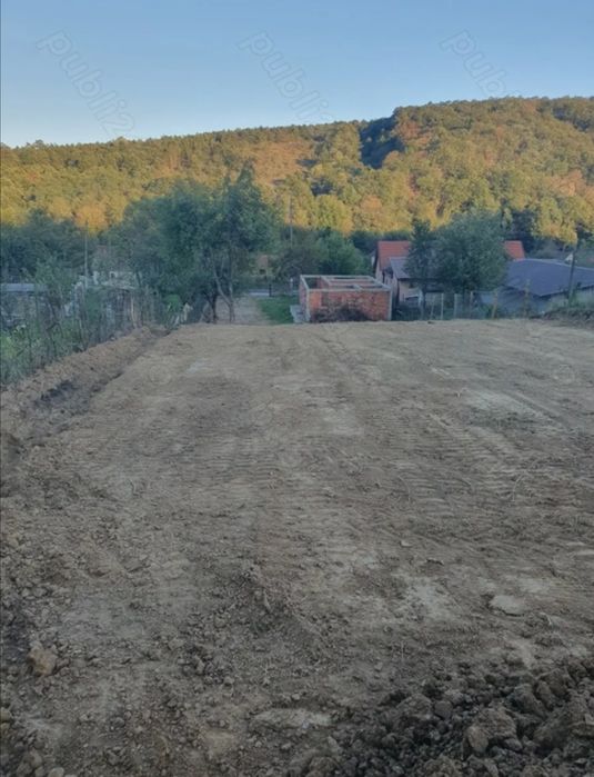 Casă de vânzare la roșu