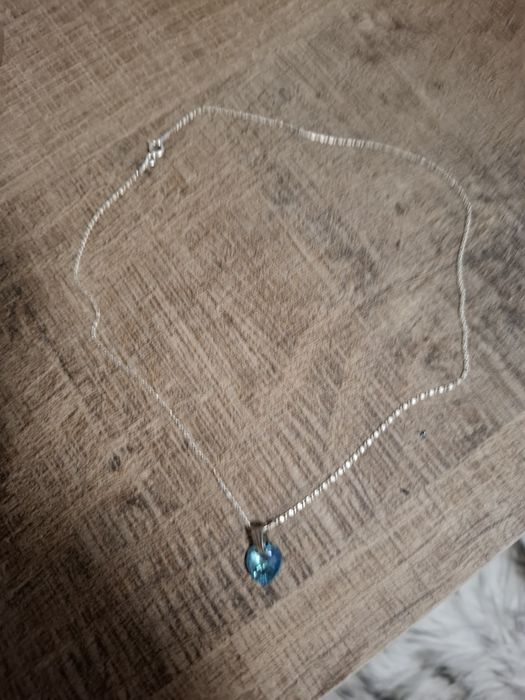 Сребърна верижка с колие