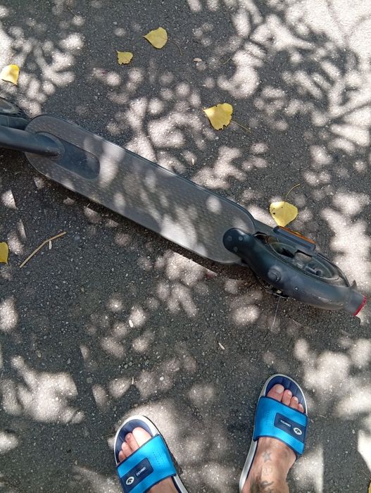 De vânzare trotineta electrica și bicicleta caraiman