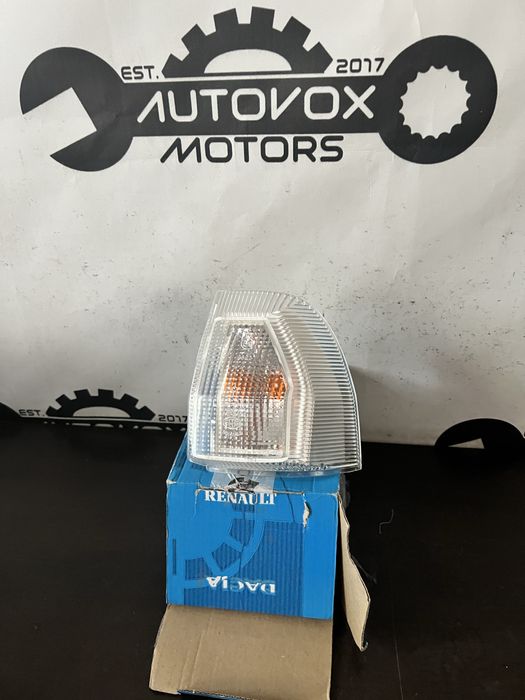 Lampa semnalizare stanga fata Dacia Nova SuperNova noua
