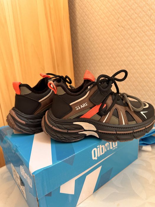 Новые кроссовки детские