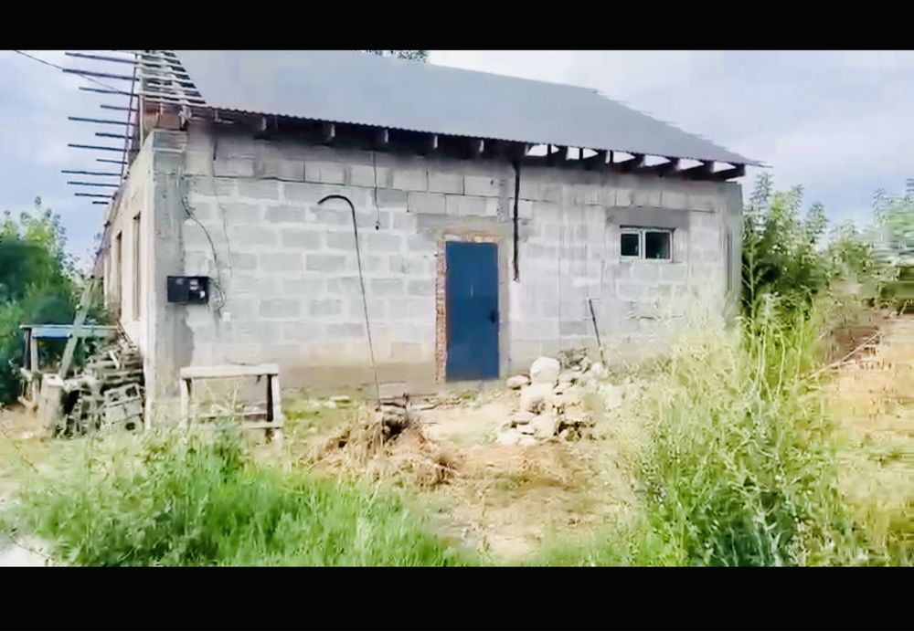 продам дом в центре. Торг