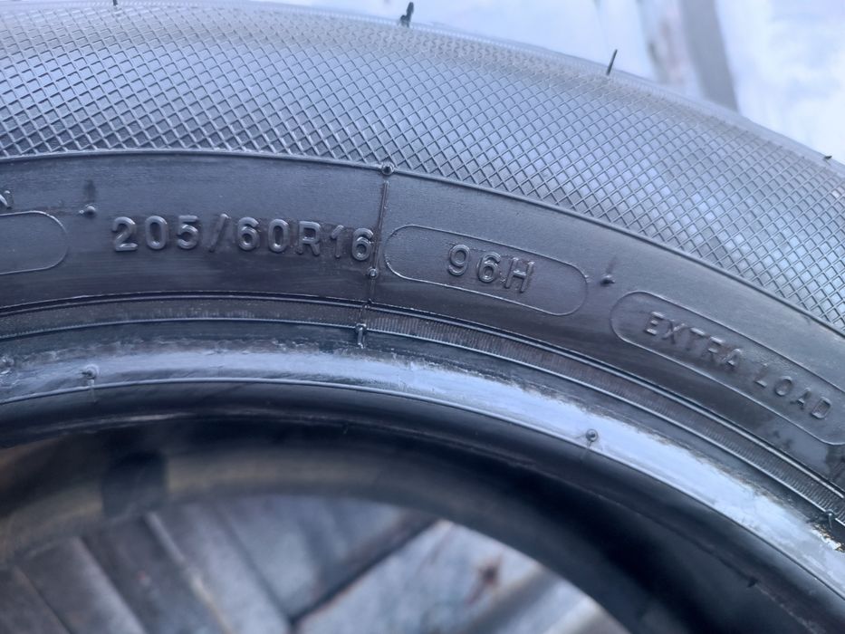 205/60/16 Vredestein Дот 4722