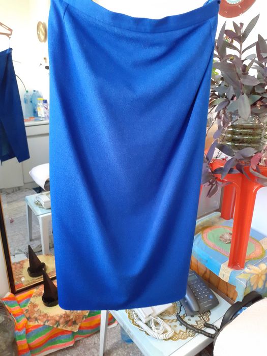 Compleu damă  nou, 44-46,material natural ,culori armonioase