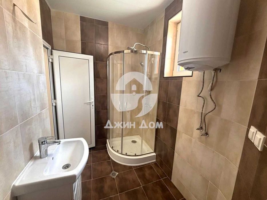 Продава се Двустаен апартамент в Бургас, Лазур - 73 кв.м за 1576 €/кв.м - Снимка #8