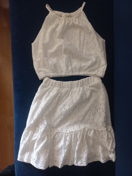 Bluza cu fusta c&a 13 ani