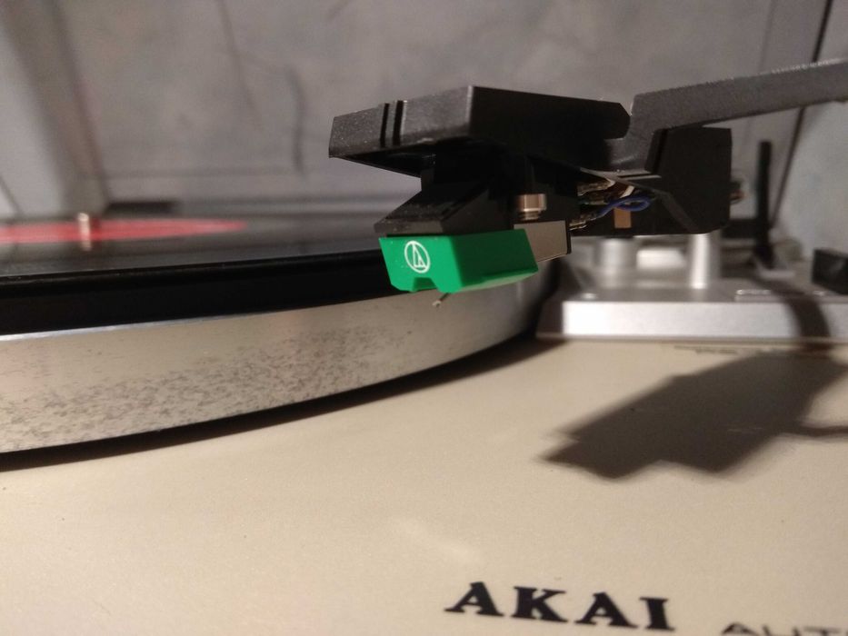 Колекционерски грамофон Akai AP-B21
